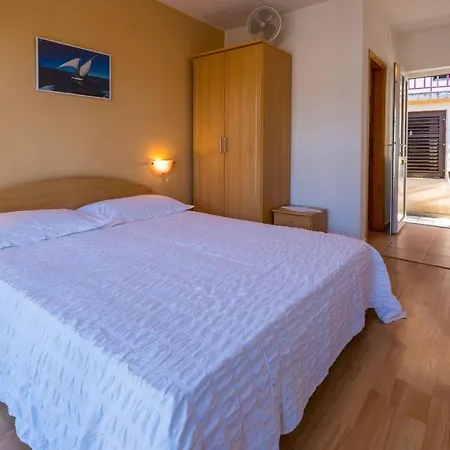 Ani Διαμέρισμα *